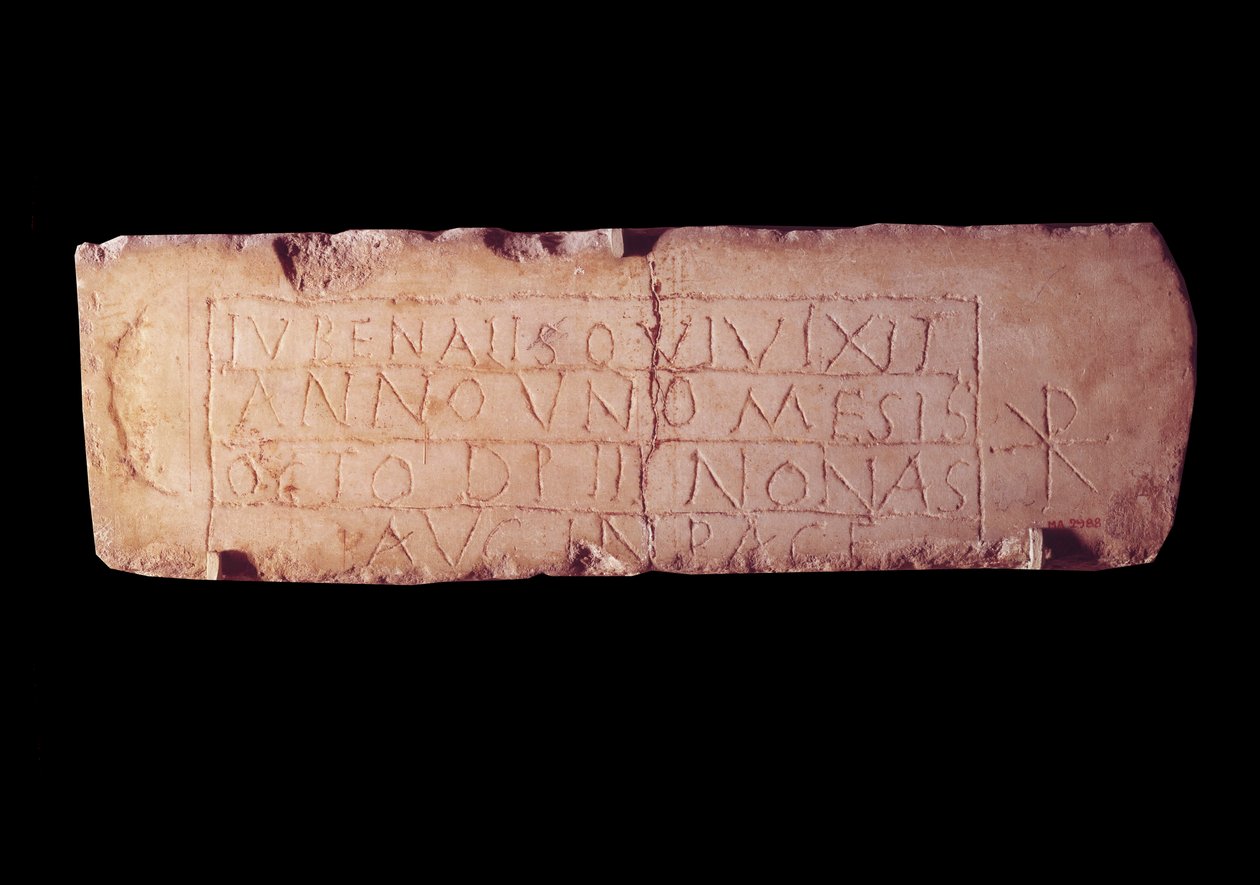 Romersk antikvitet: loculus plakett som heter Jubenalis, epitafium av dött barn. Från Roms katakomber. Paris, Louvren av Roman Roman