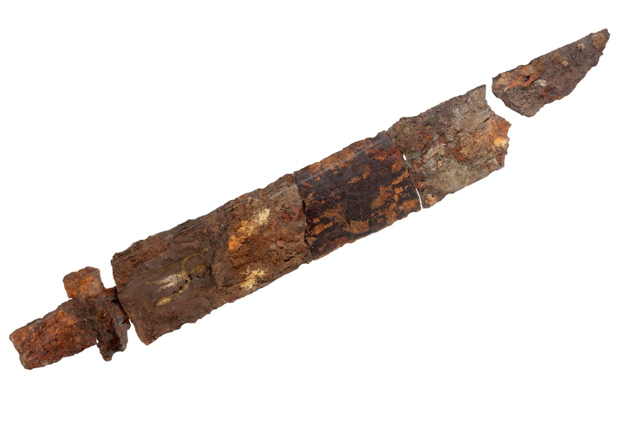 Svärd, sent andra eller mycket tidigt tredje århundradet (järn) av Roman Roman