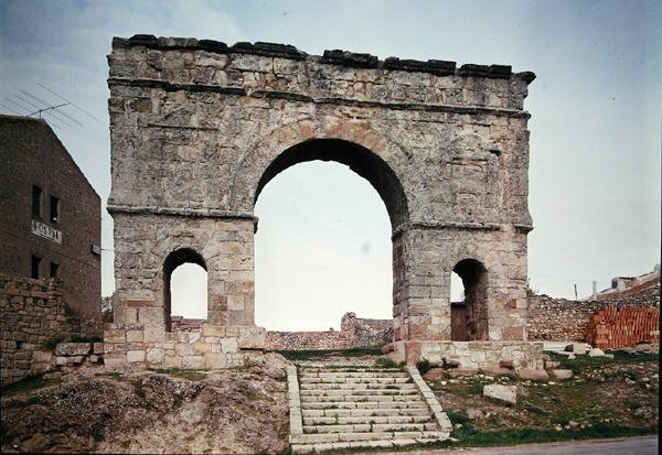 Triumfbågen, 2:a-3:e århundradet (foto) av Roman Roman