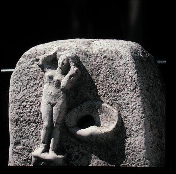 Vattenfontän (marmor) av Roman Roman