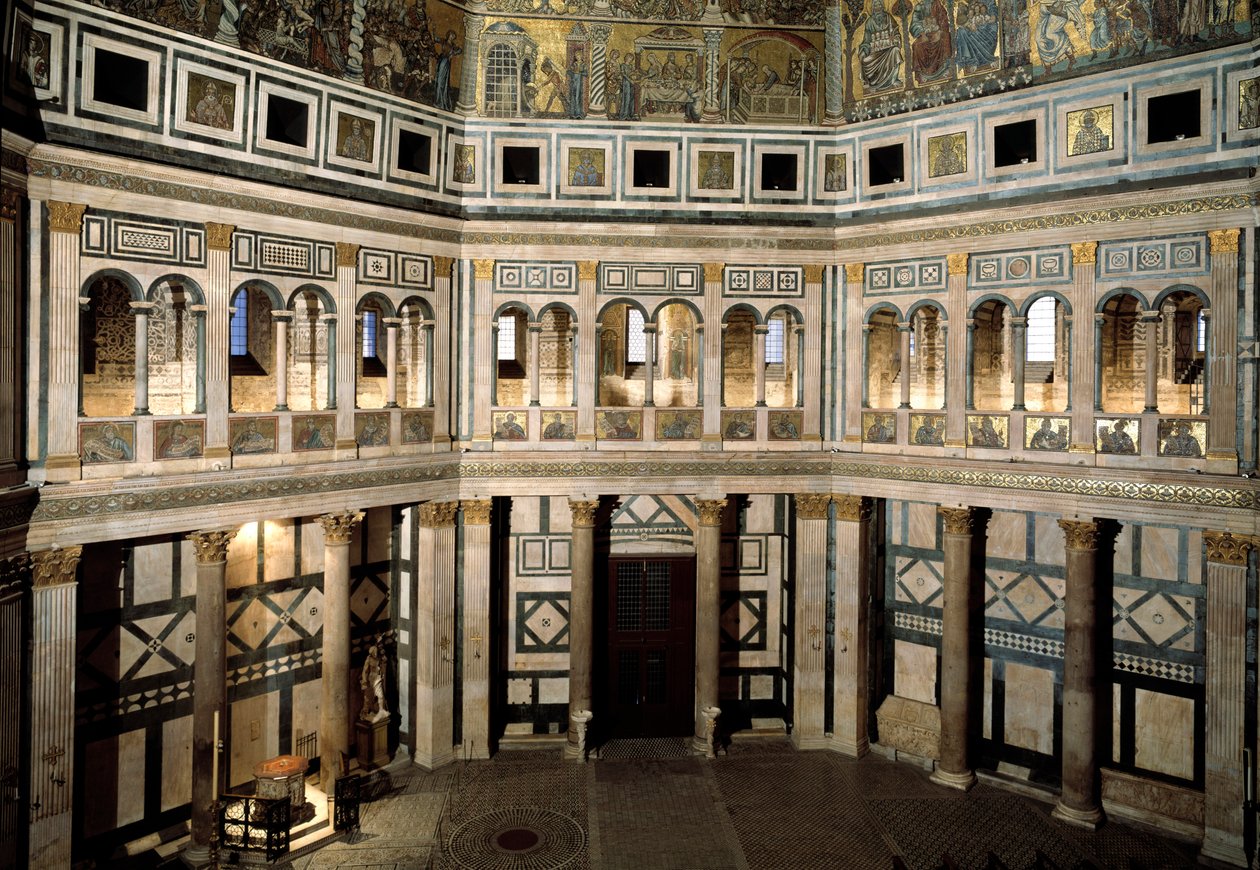 Interiörvy av Johannes Döparens baptisterium (Florence Baptistery) av Romanesque