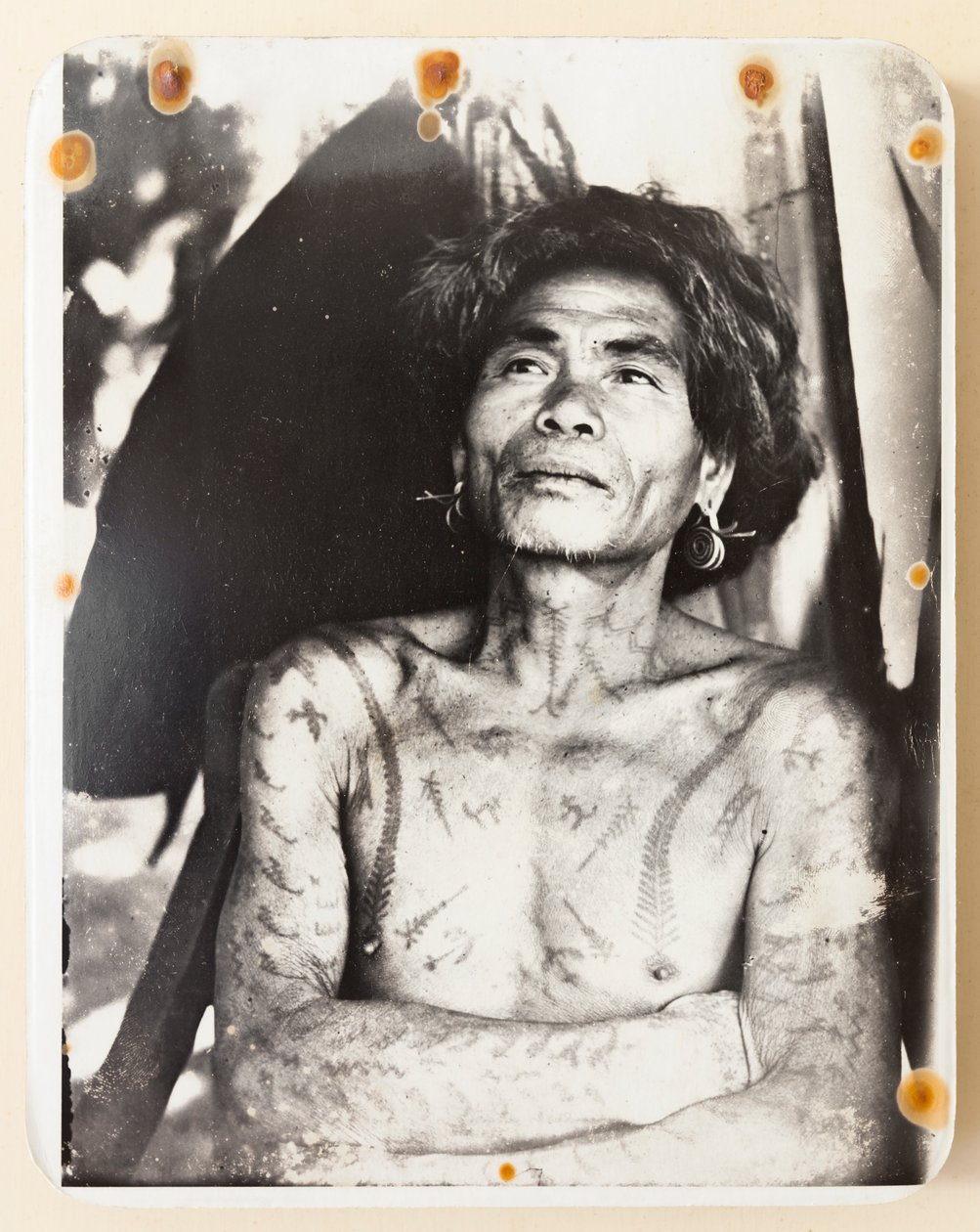 En tatuerad Ifugao från Kababuyan-distriktet av Roy Barton