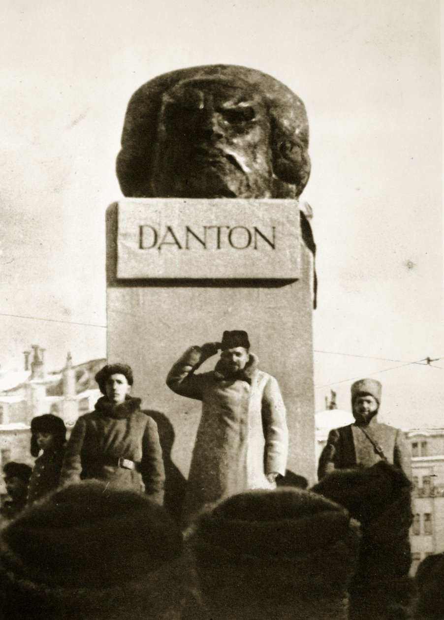 Lenin avtäcker Danton-monumentet, Moskva, 1919 (sepiafoto) av Russian Photographer