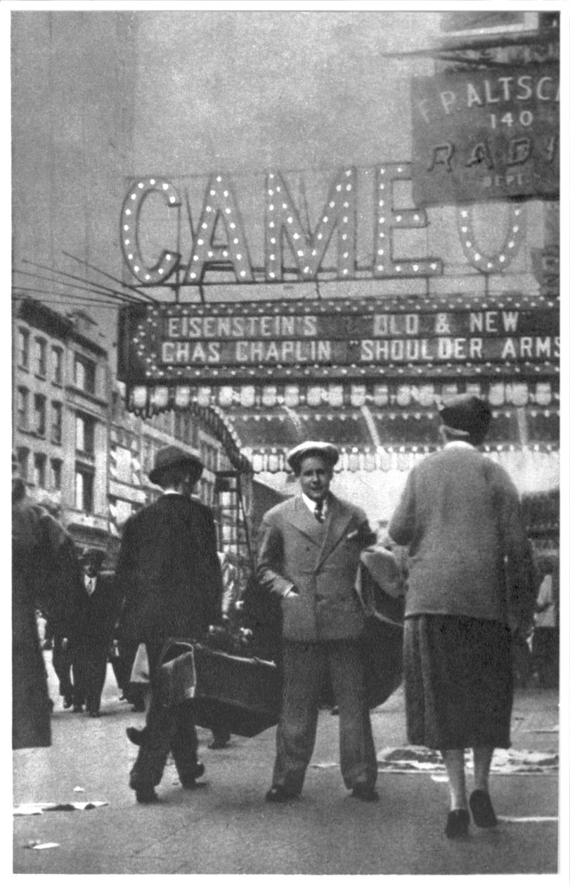 Sergei Eisenstein (1898-1948) i New York, 1930, från Serge Eisenstein, Reflexions dun Cineaste, publicerad i Moskva, 1958 av Russian Photographer