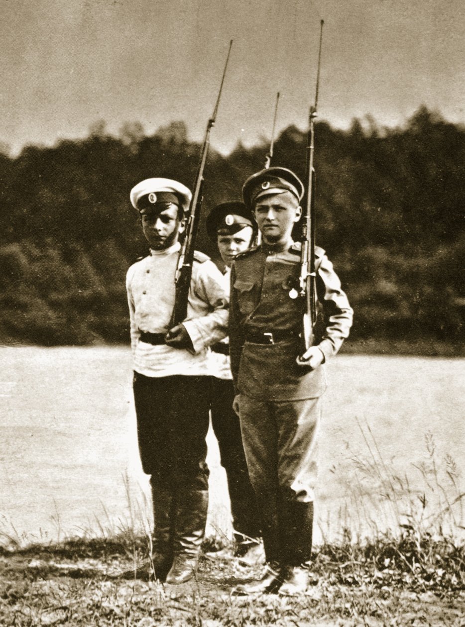 Tsarevich Alexei, 12 år, ca 1916 (sepiafoto) av Russian Photographer