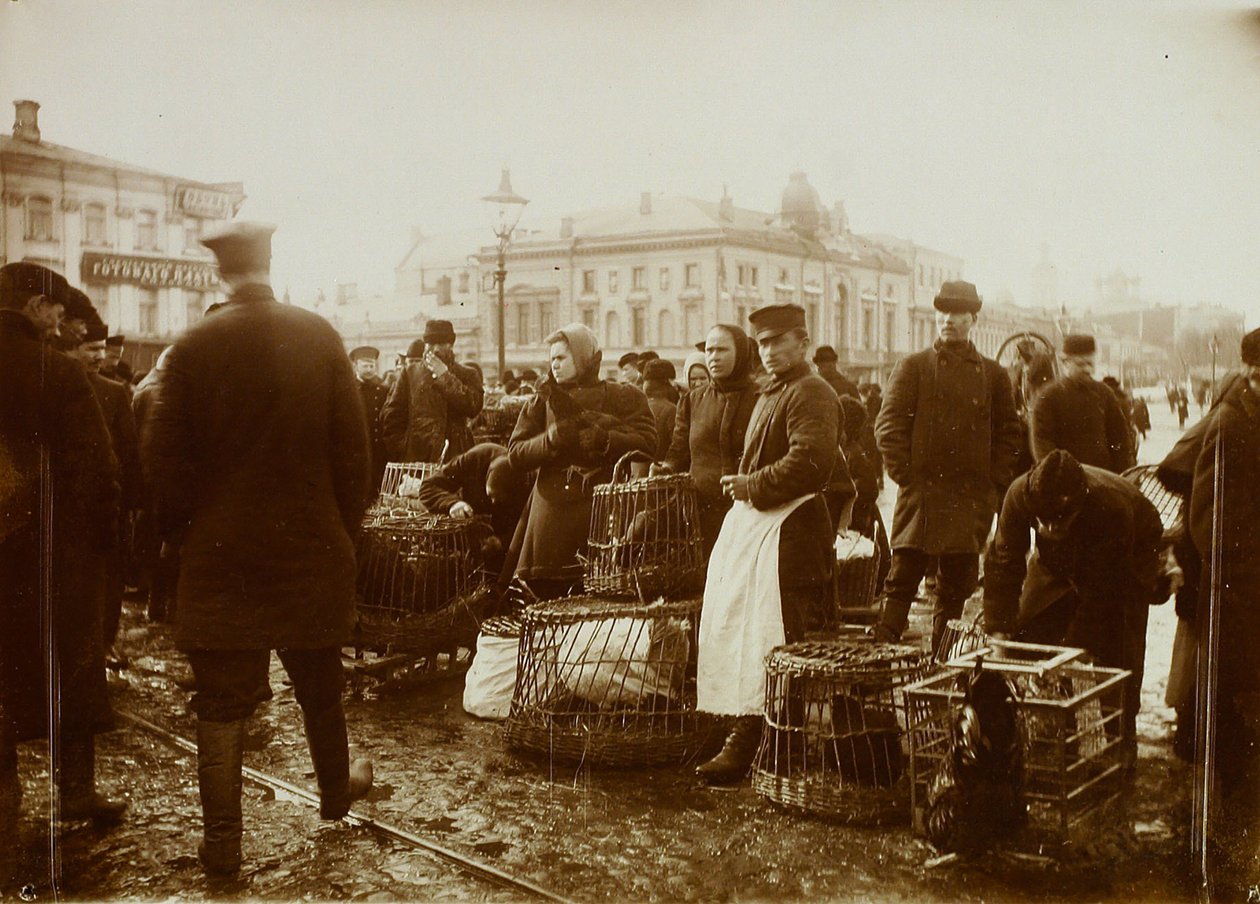 Fågelmarknaden vid Trubnaya-torget i Moskva av Russian Photographer