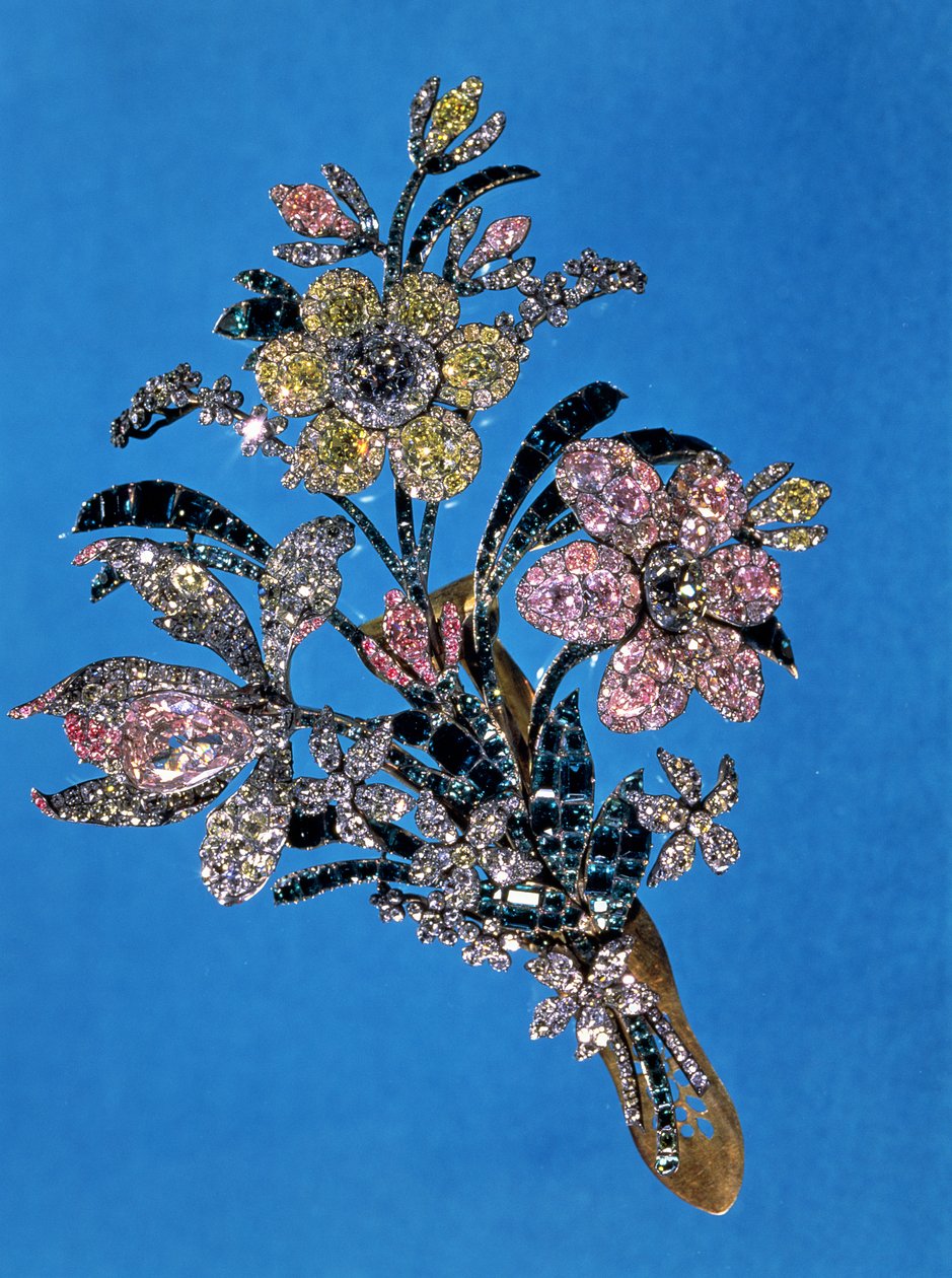 Brosch i form av en stor bukett med briljantslipade diamanter och smaragder, ca 1760 (guld, silver, diamanter och smaragder) av Russian School