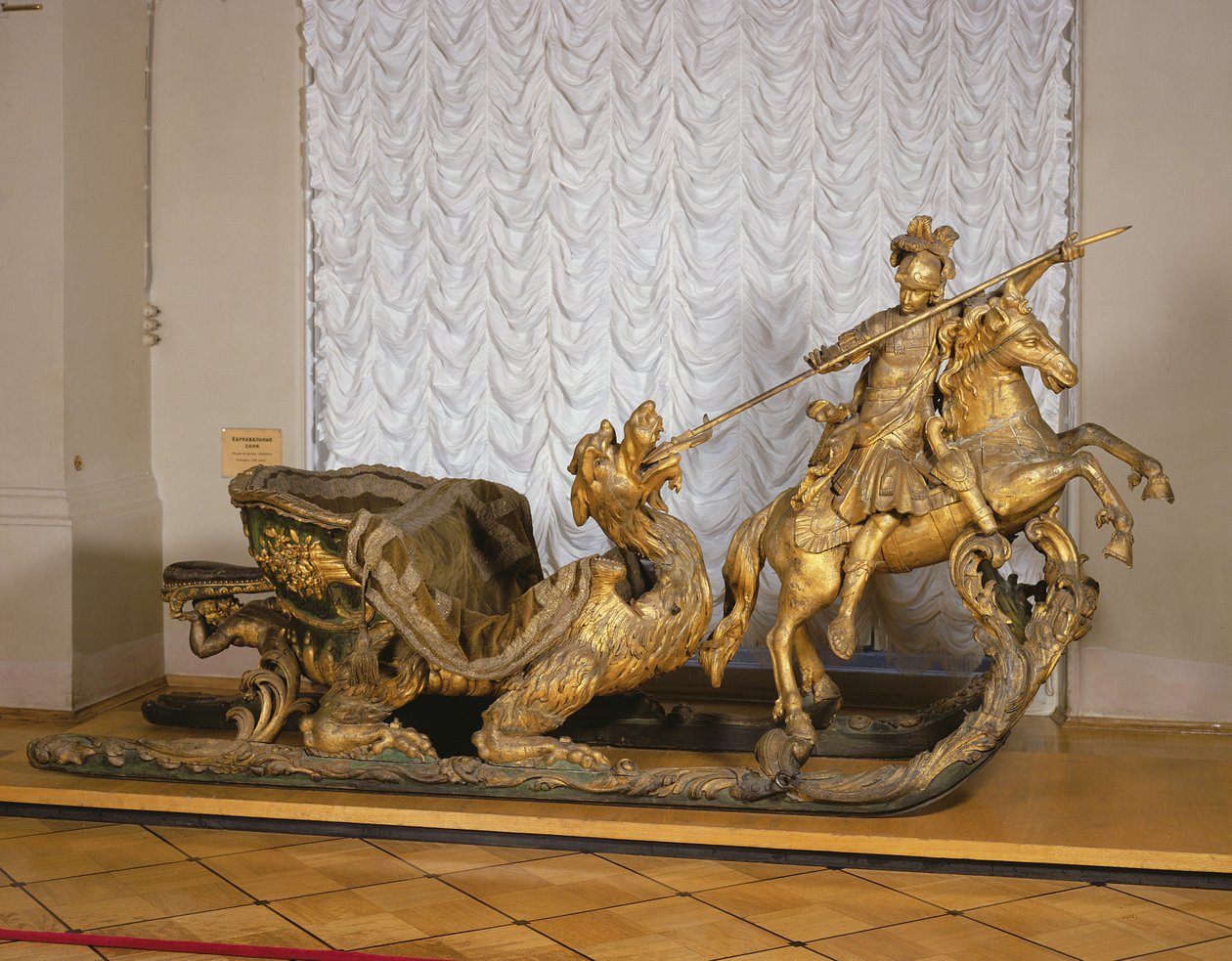 Carnival Sleigh med gestalten St George (trä & bladguld) av Russian School