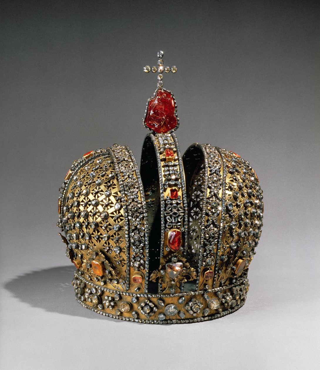Kejsarinnan Anna Ioannovnas krona, St. Petersburg, 1730 (silver, guld och ädelstenar) av Russian School