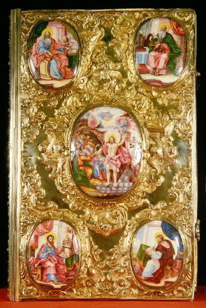 Evangeliskt relikskrin, Moskvaskolan, 1772 (guld, silver och målad emalj) av Russian School