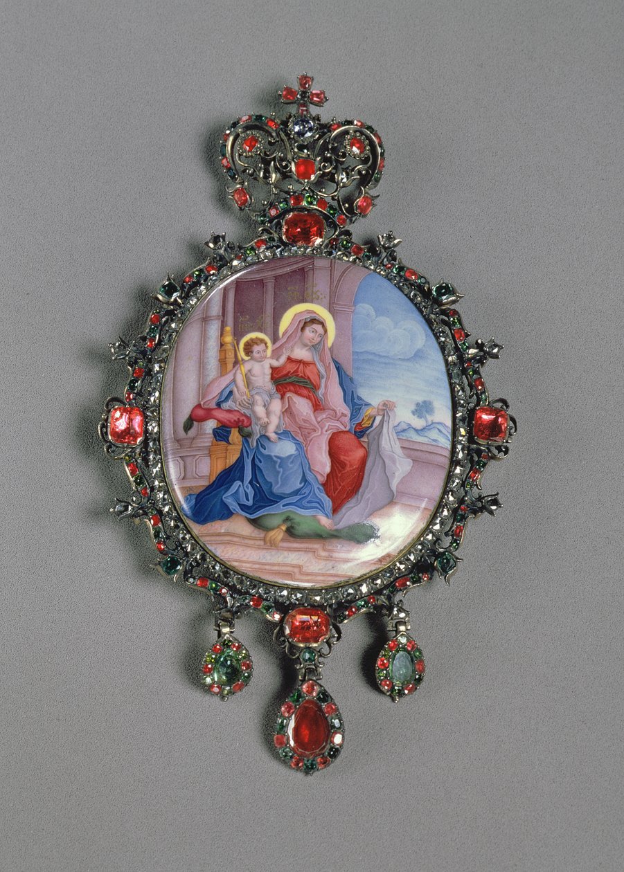 Panagia med miniatyr av Madonna och barn (målad emalj och präglat silver set med juveler) av Russian School
