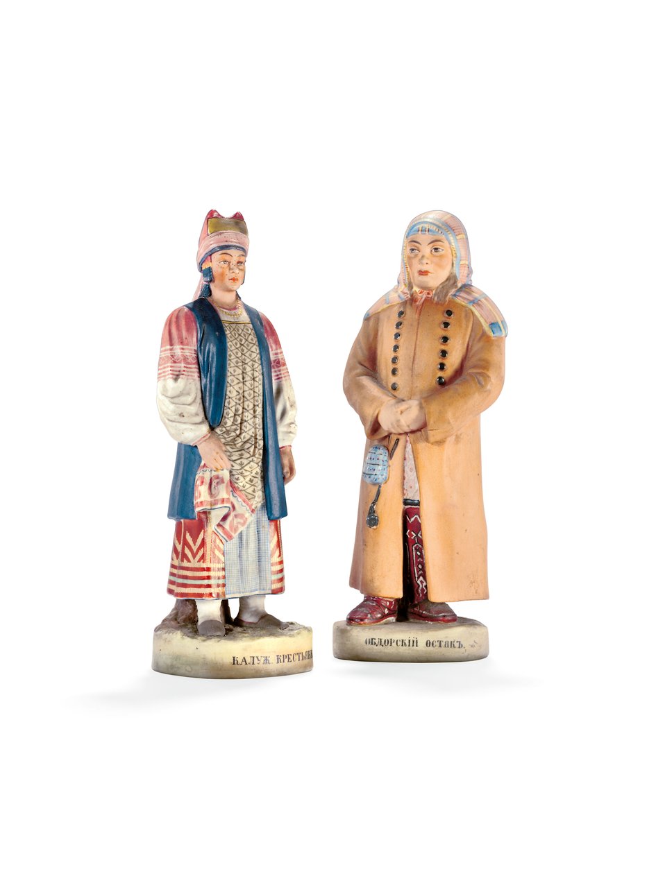Två porslinsfigurer från serien "The Peoples of Russia", föreställande en figur av en bondkvinna från Kaluga och en figur av Ostyak från Obdorsk, sent 1800-tal av Russian School