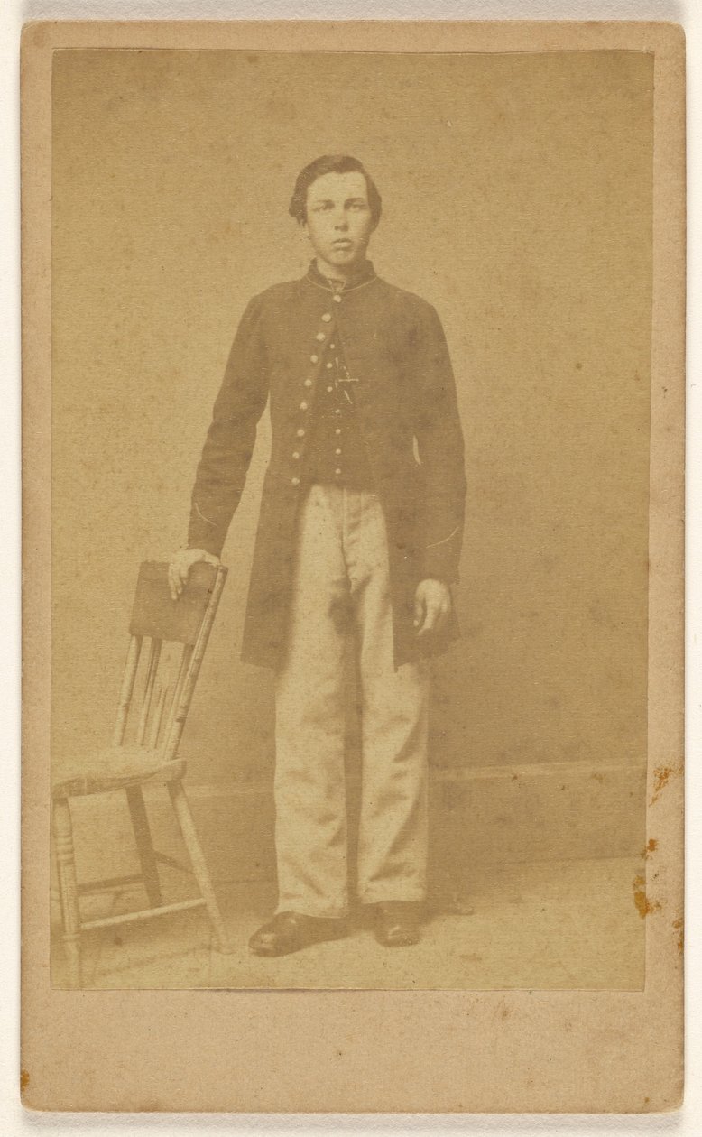 [Oidentifierad sydstatssoldat, stående] av Samuel A. Cooley