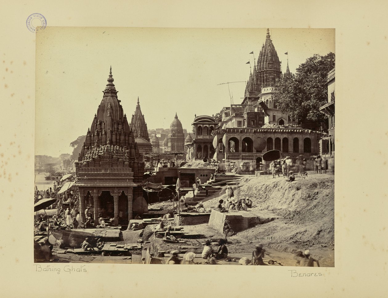 Benares; "Vishnu Pud" och andra tempel nära bränningsghaten av Samuel Bourne