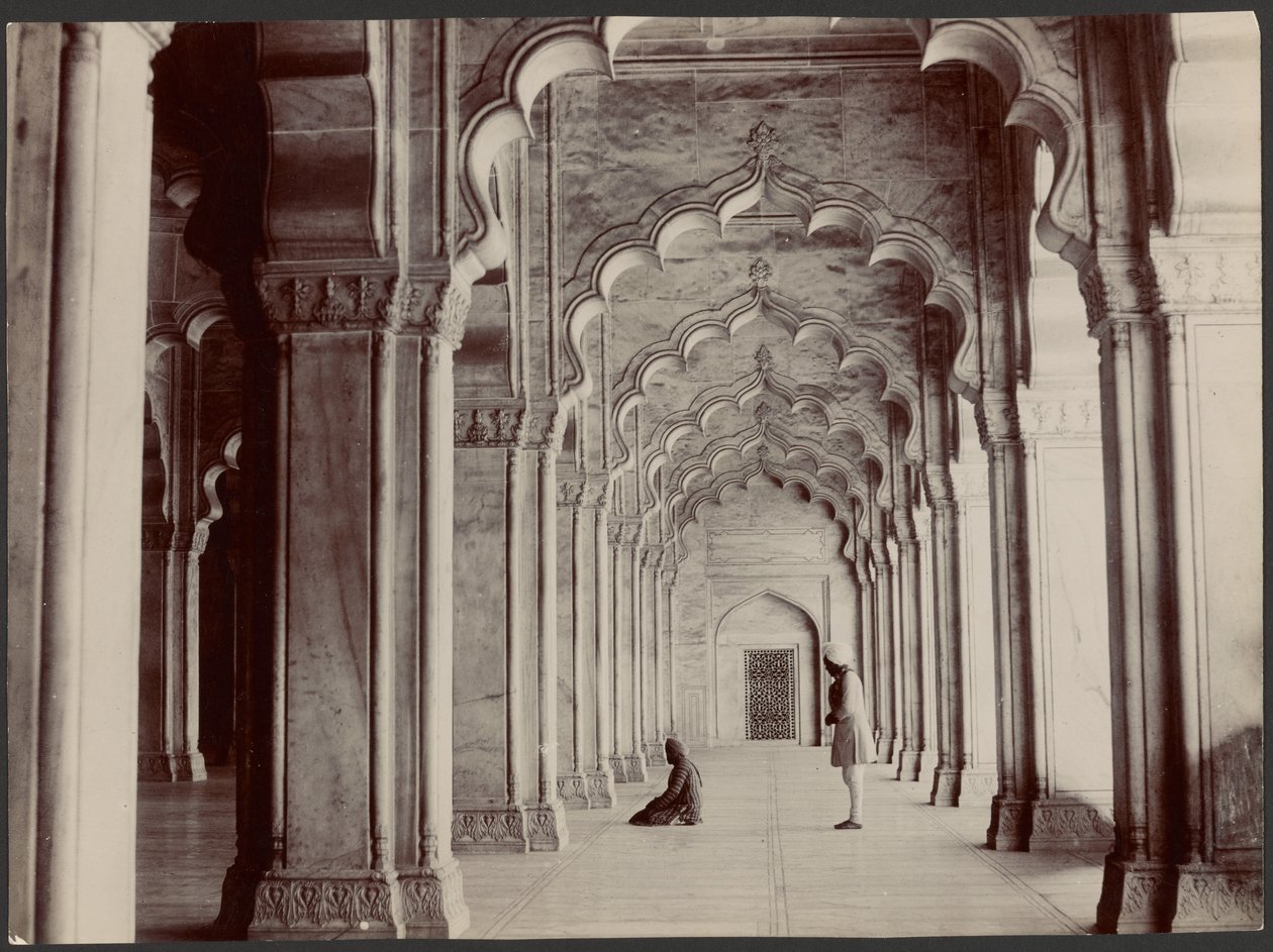 Interiör av Pärlmoskén, Agra av Samuel Bourne