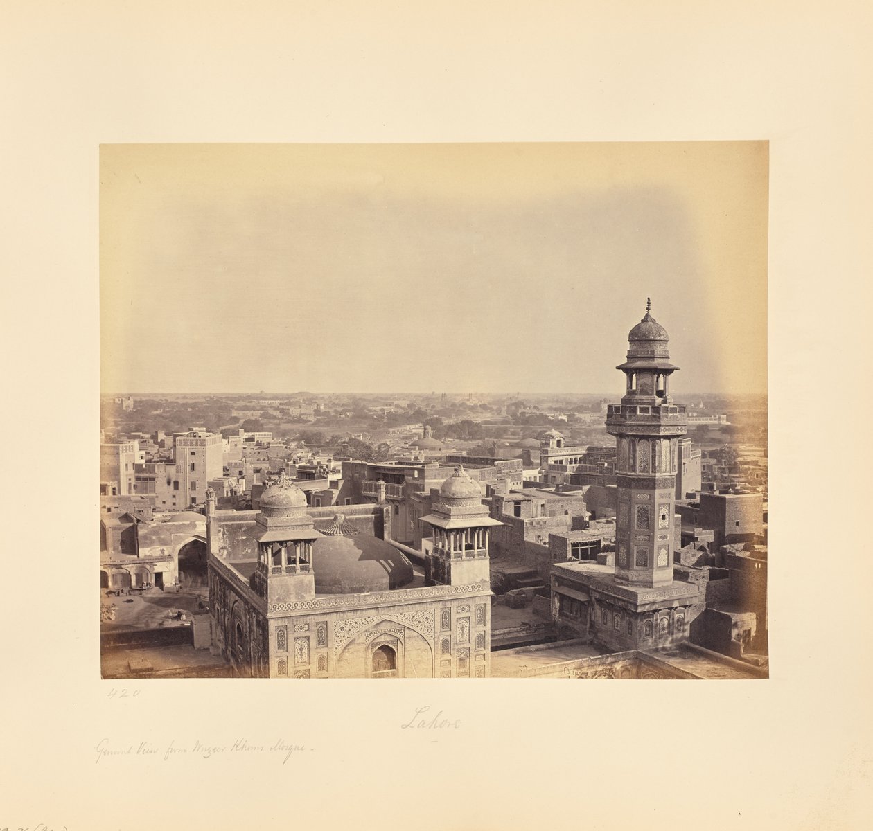 Lahore; från Wazir Khan-moskén av Samuel Bourne