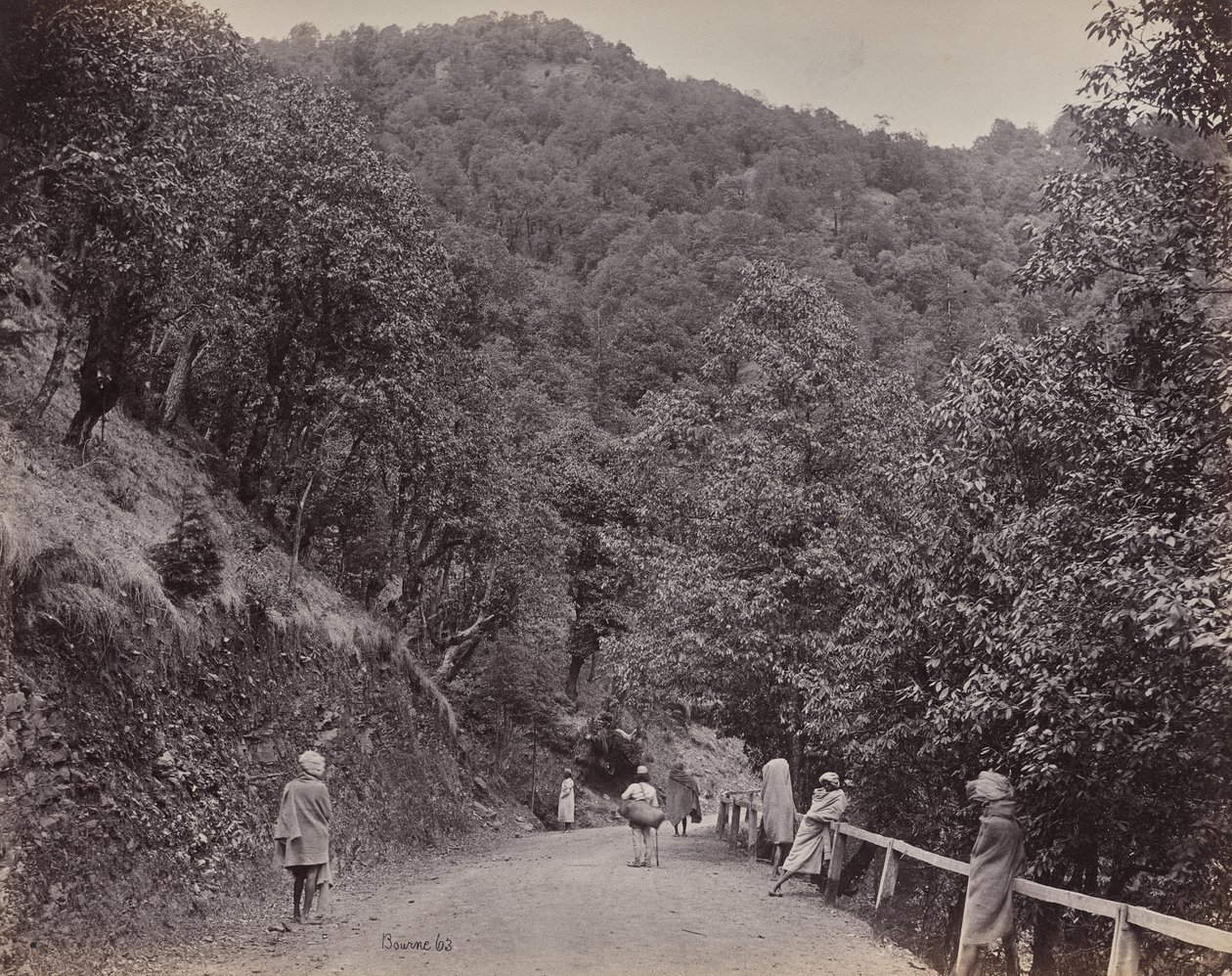 Shimla. The Mall eller huvudgatan av Samuel Bourne