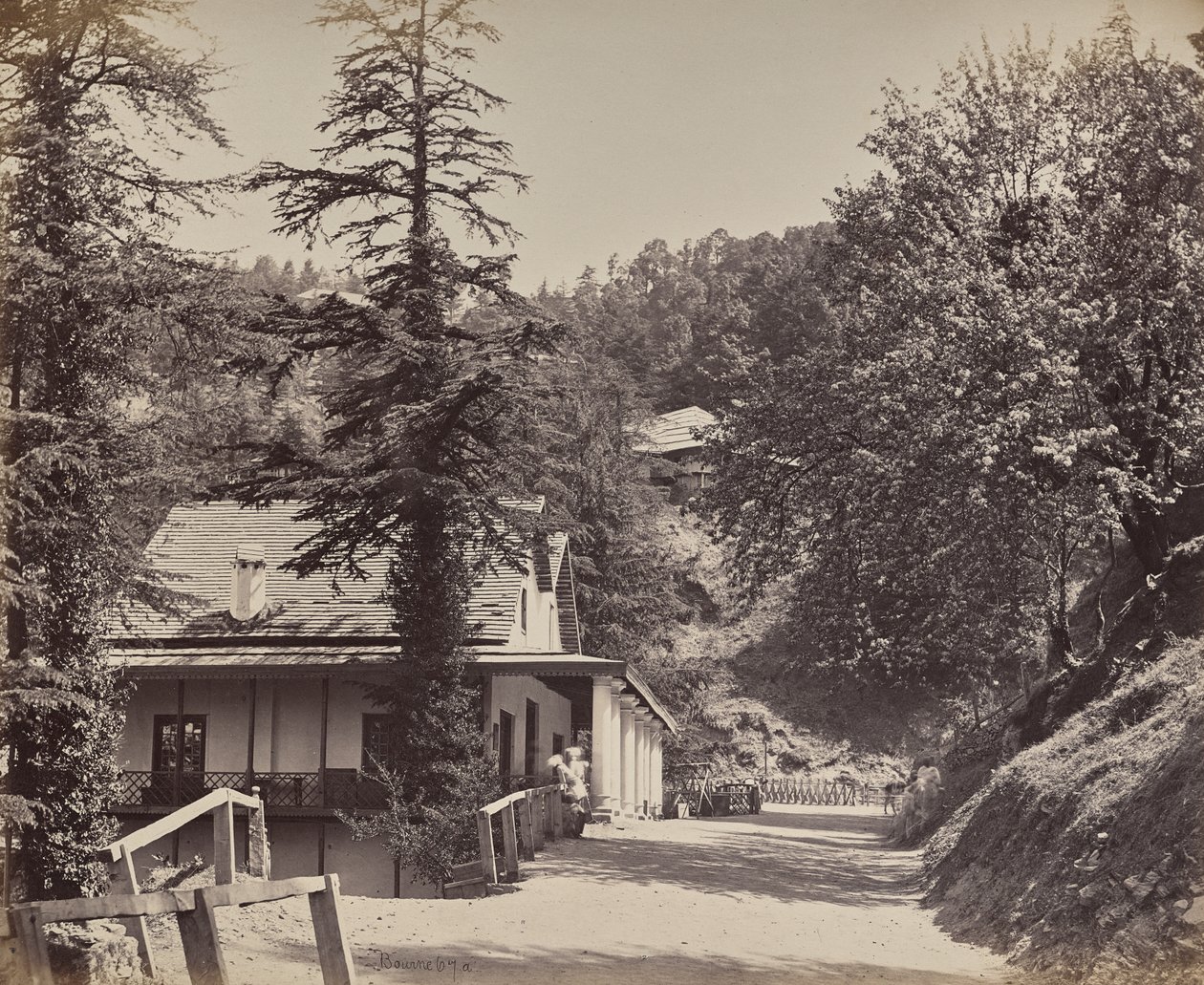 Simla. The Mall nära Combermere Bridge av Samuel Bourne