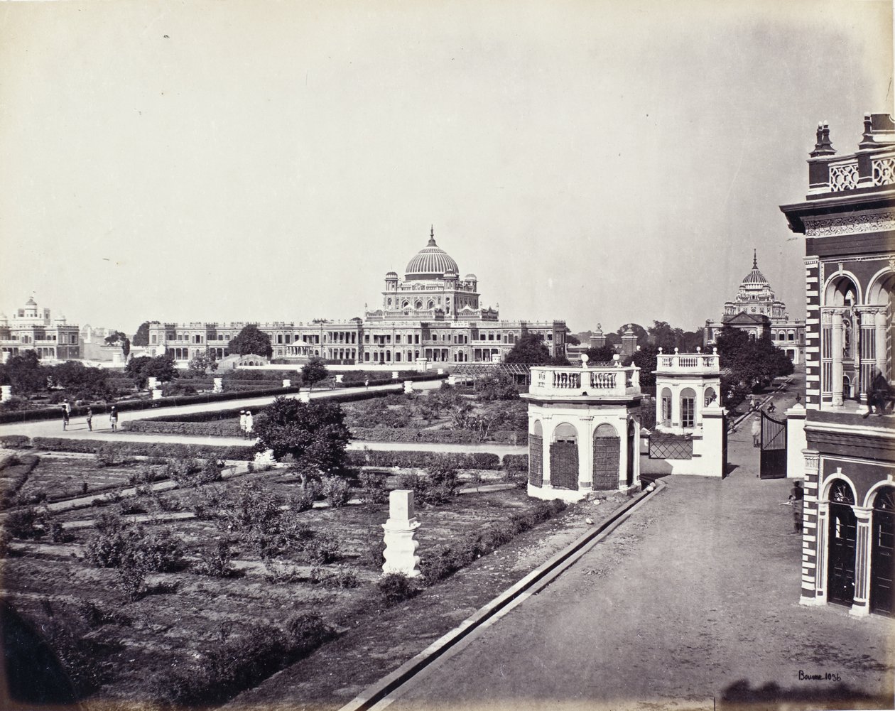 Utsikt i Qaisar Bagh-palatset av Samuel Bourne