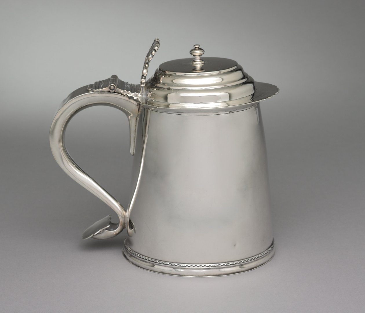 Tankard, c.1710 av Samuel Vernon