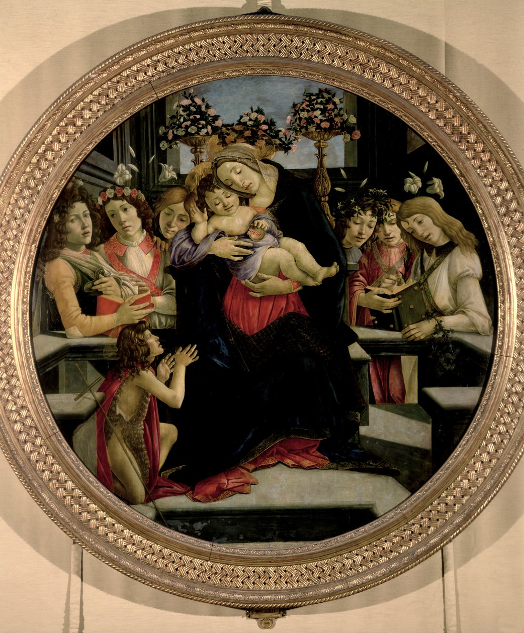 Madonna och barn med änglar och Johannes Döparen av Sandro Botticelli