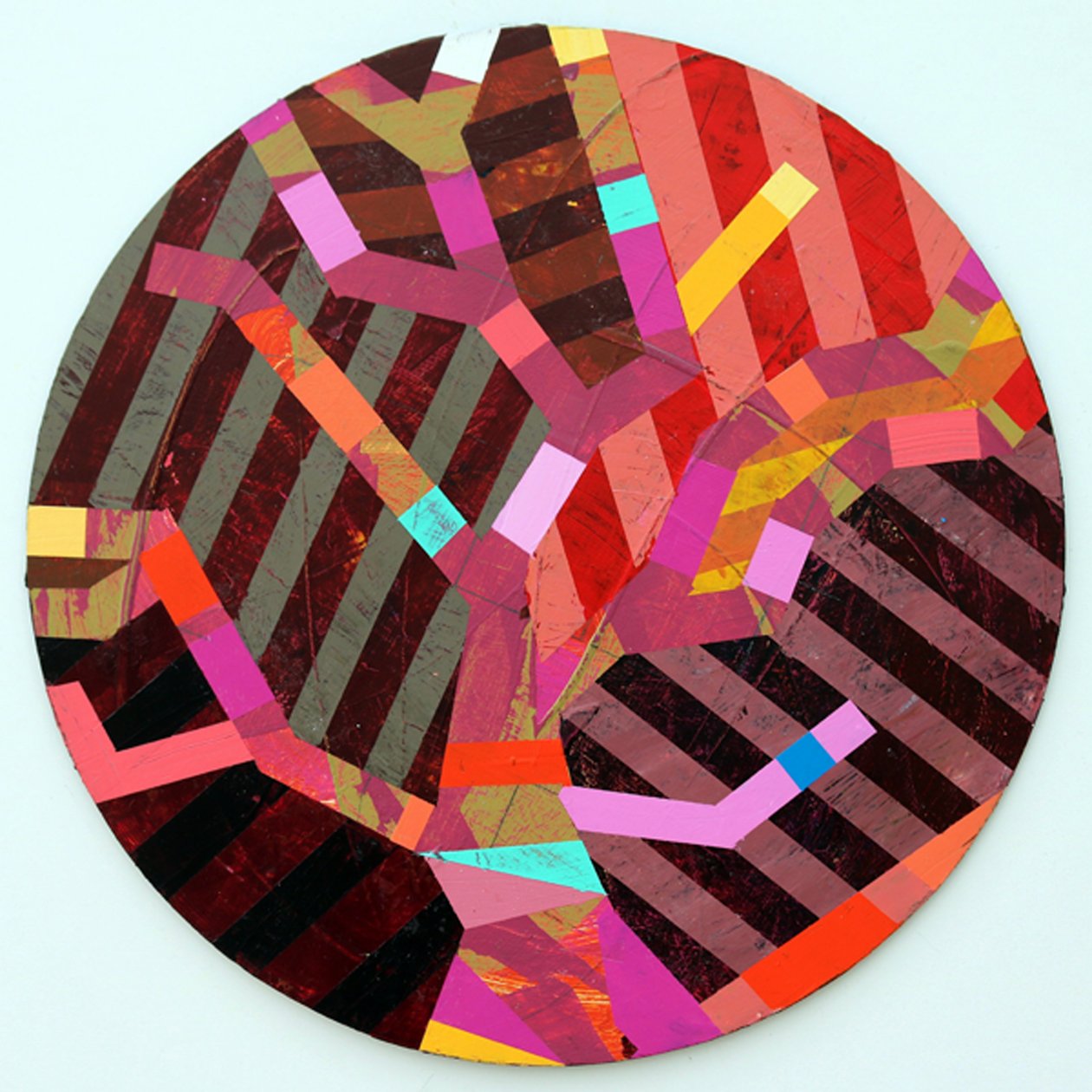 Twixt Heaven & Earth VII-A (akryl på cirkulär skiva) av Sara Hayward