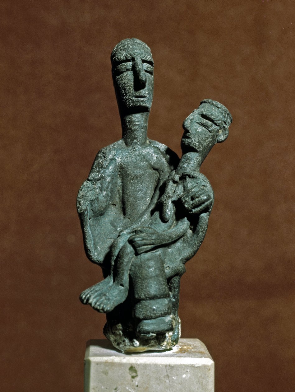 Nuragisk kultur (nuraghi) Sardinian: bronsstatyett av Modergudinna som stödjer en död krigare. Från Urzulei nära Nuoro. 700-talet f.Kr. Cagliari, National Archaeological Museum, Sardinien, Italien av Sardinia Nuragic Civilization