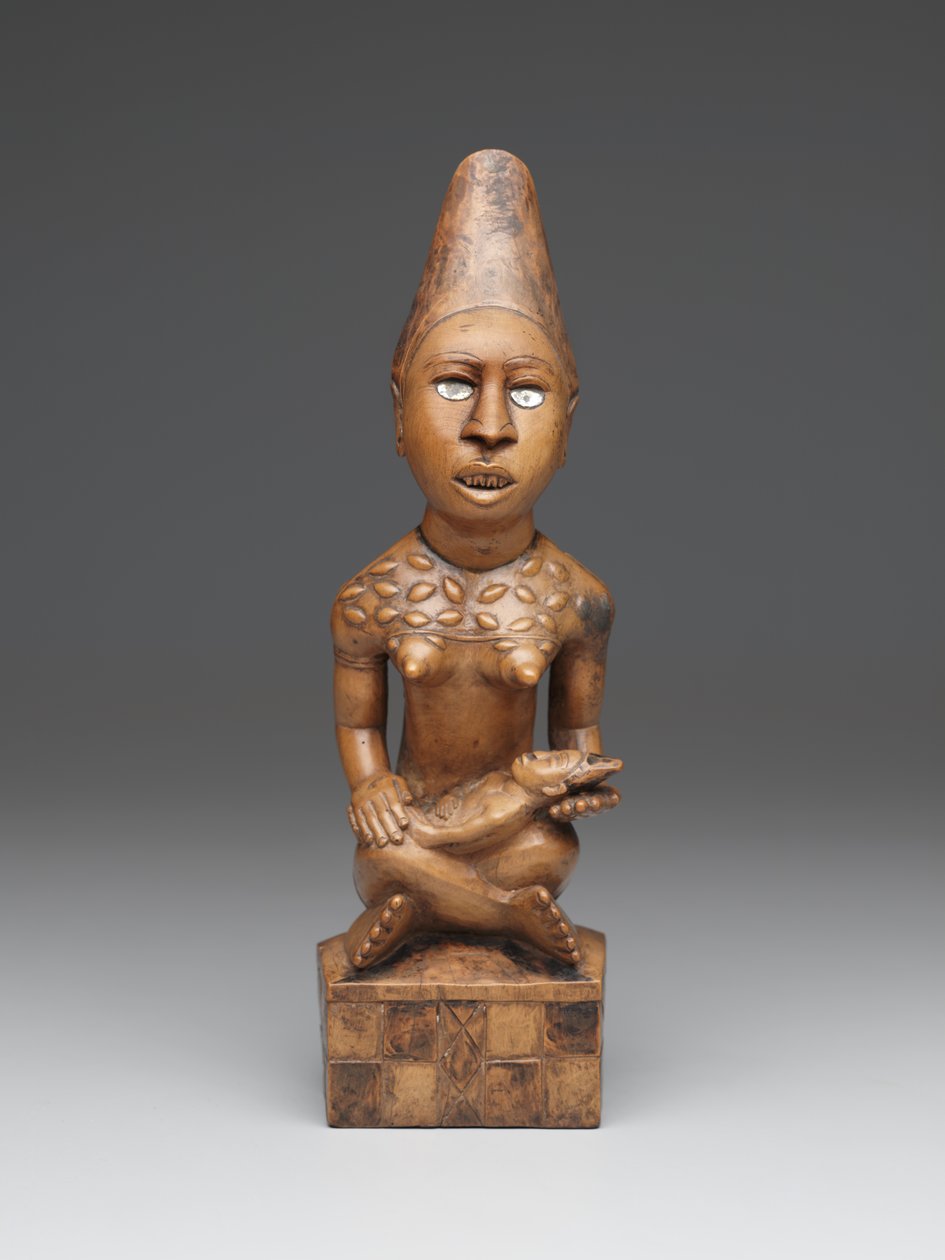 Sittande kvinnofigur med barn (pfemba) Yombe Group, Kongo Peoples (trä, glas eller glimmer & bets) av School African