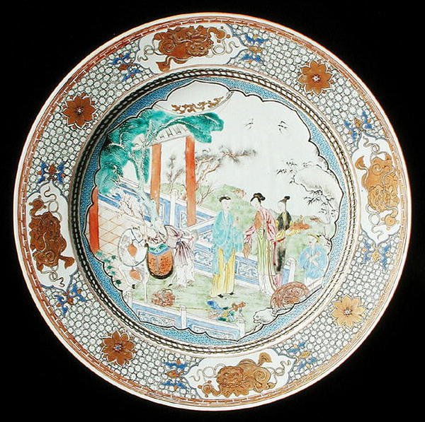 En famille rose laddare, ca 1730 (porslin) av School Chinese