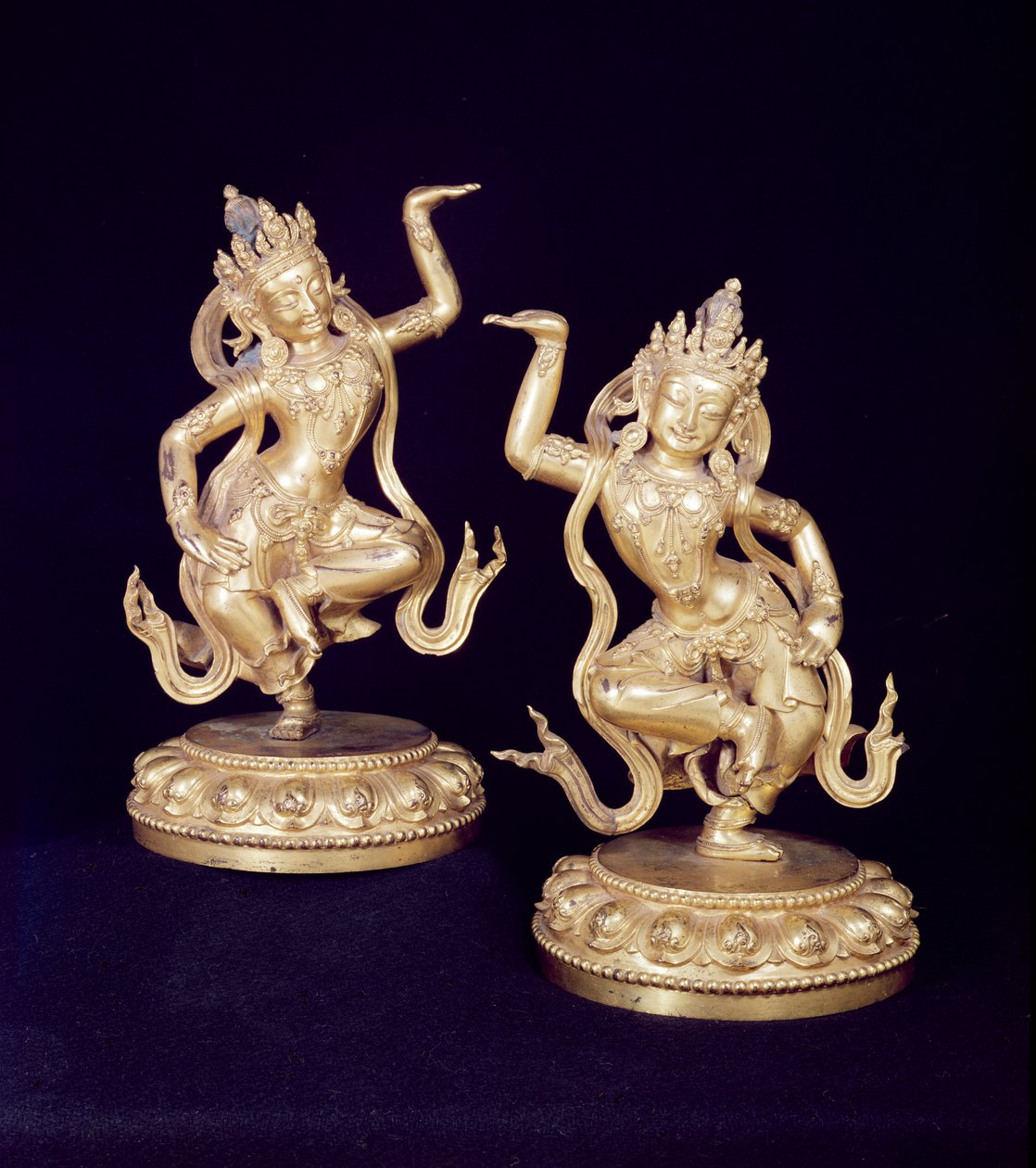 Bodhisattva, par Husante-figurer av School Chinese
