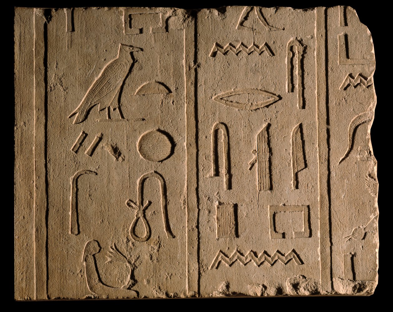 Egyptisk antiken: begravningsinskription som nämner en dam som heter Takhout. 800-talet f.Kr. Paris, Louvren av School Egyptian