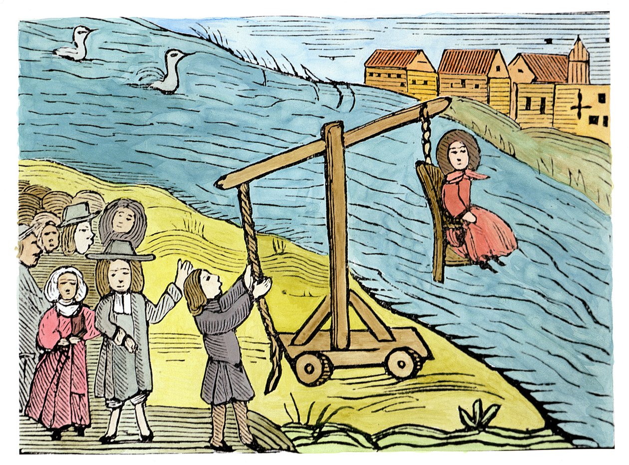 Kvinna på en andpall, anklagad för häxkonst, illustration från en samling kapböcker om esoterica (träsnitt) (senare färgsättning) av School English