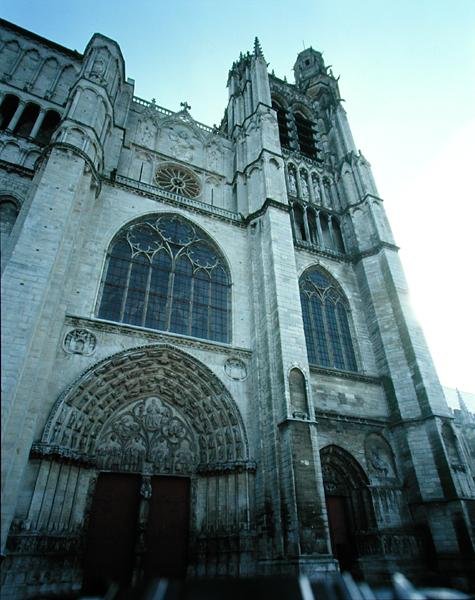 Västfasad, påbörjad c.1140 (foto) av School French