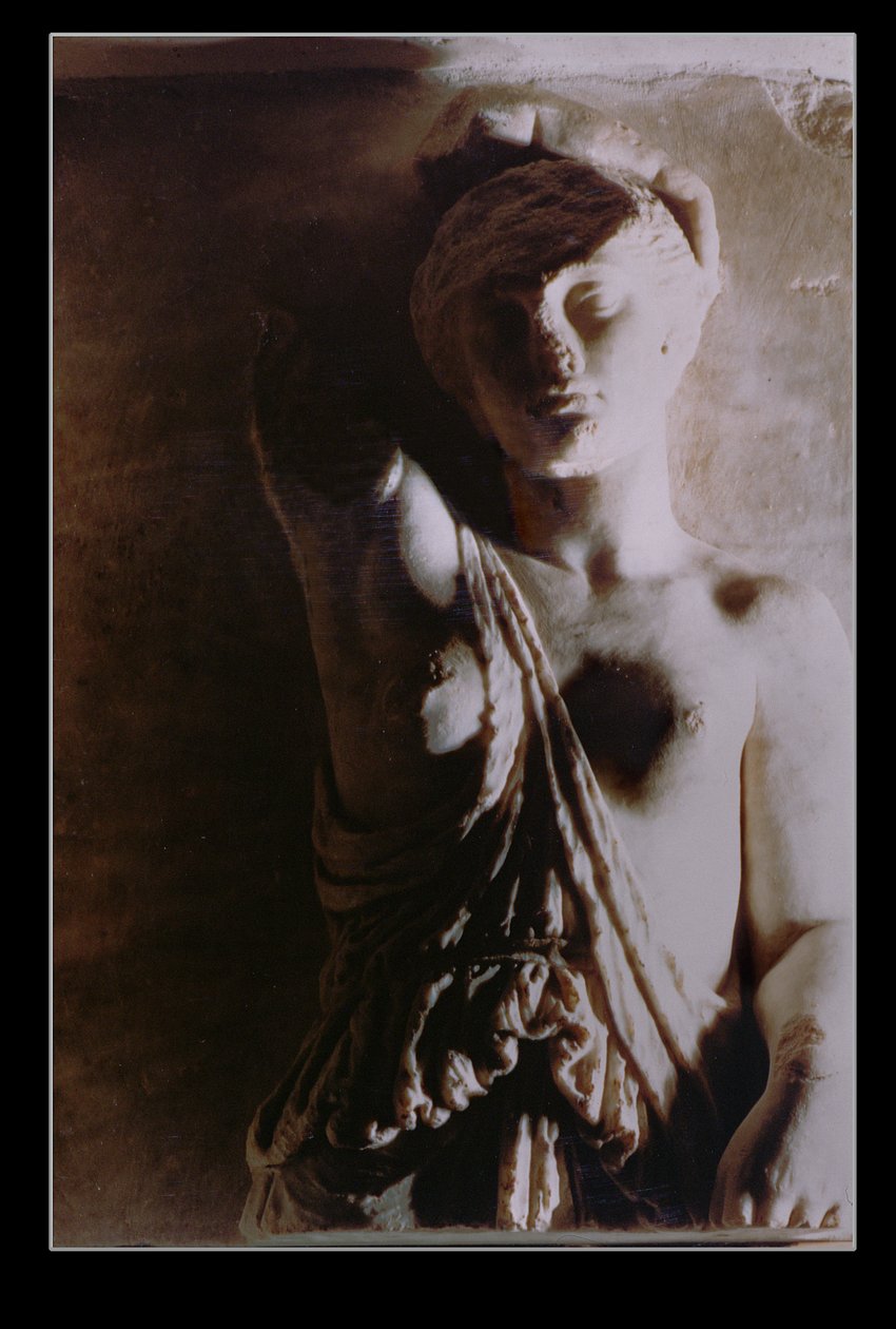 Figur av en Amazonas, relief från Artemis altare, Artemis tempel i Efesos, 450-300 f.Kr. (marmor) av School Greek