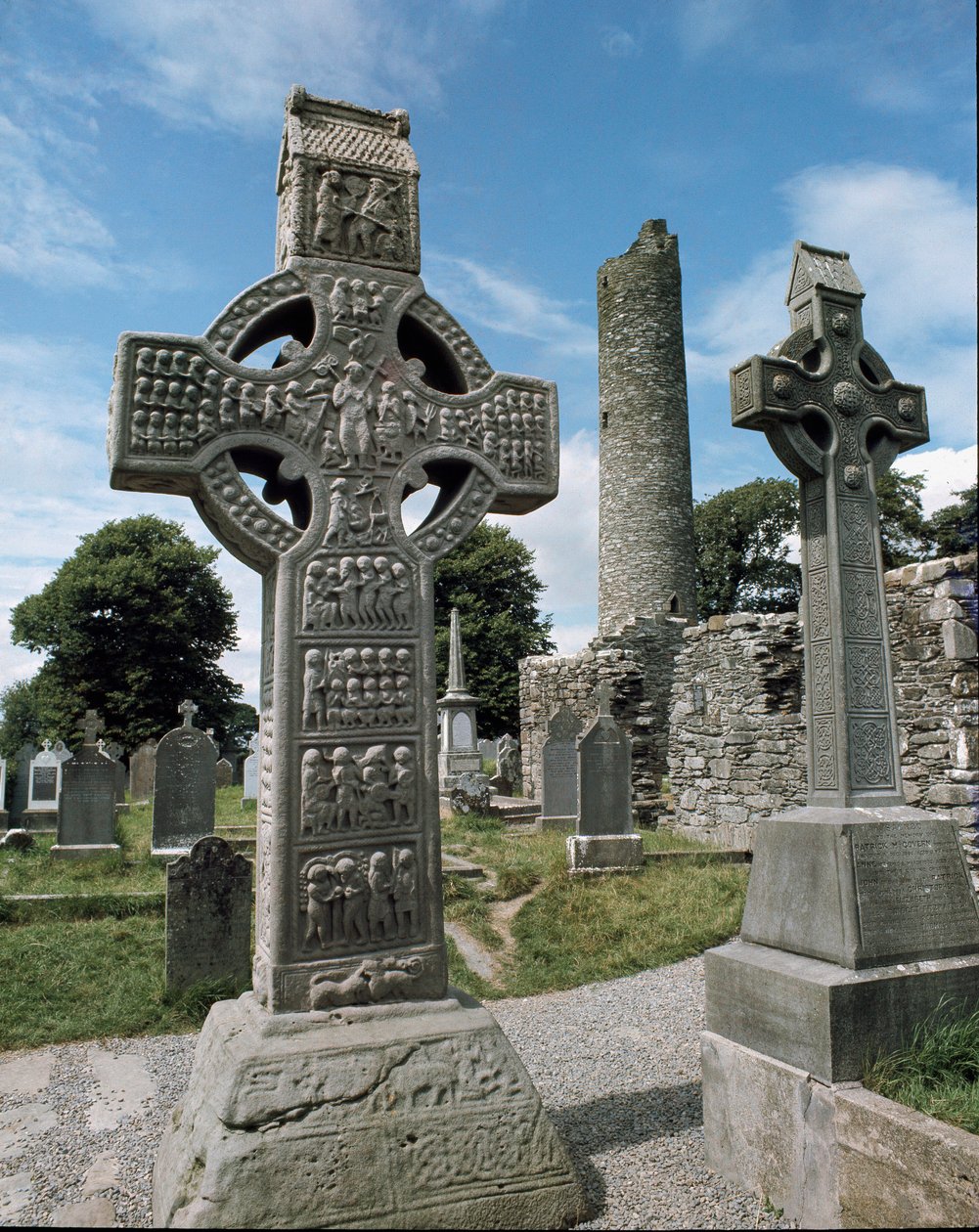 Utsikt över Muiredachs kors, huggen sten, c.521 av School Irish