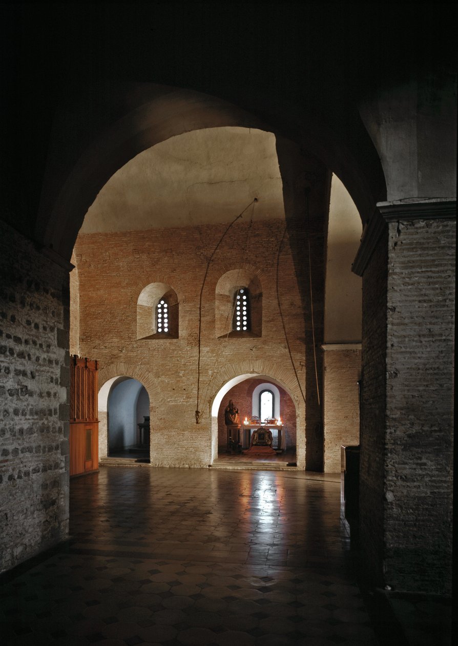 Interiörvy av kyrkan Saint Vincent och Saint Anasthasius, Abbey of the Three Fountains (Tre-Fontane) (Chiesa dei Santi Vincenzo e Anastasio alle Tre Fontane) (Interiörvy av kyrkan St Vincenzo e Anastasio, abbazia delle Tre Fontane) 625 -1 av School Italian