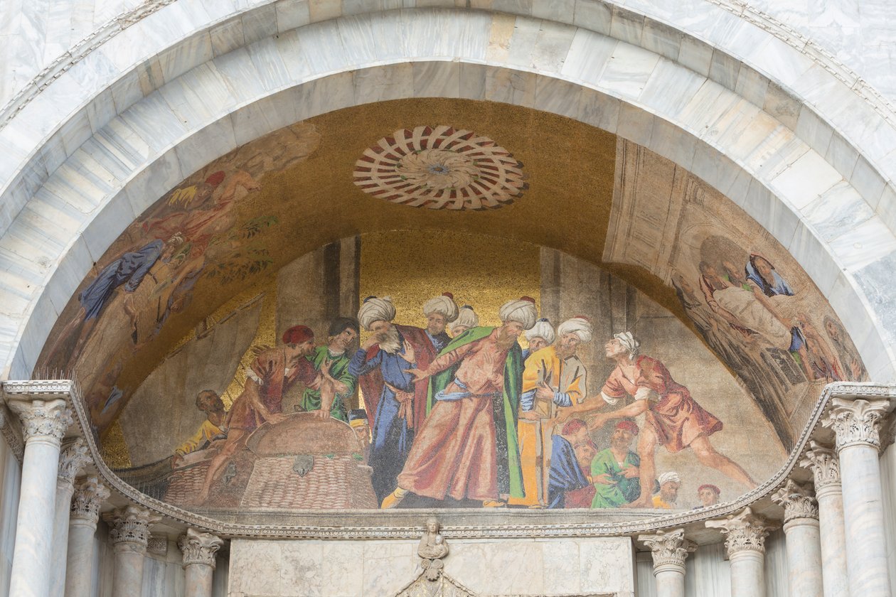 Mosaik över ingången till Basilica di San Marco, Markusplatsen, Venedig, Italien (mosaik) av School Italian