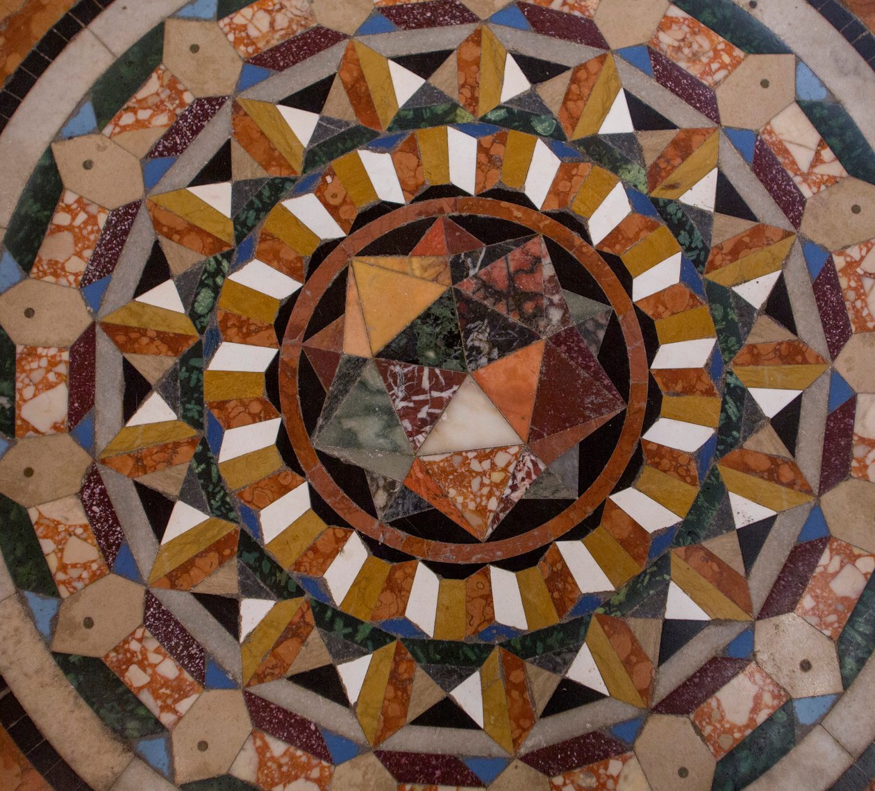 Markuskyrkan, kyrka, trottoar (mosaik) av School Italian