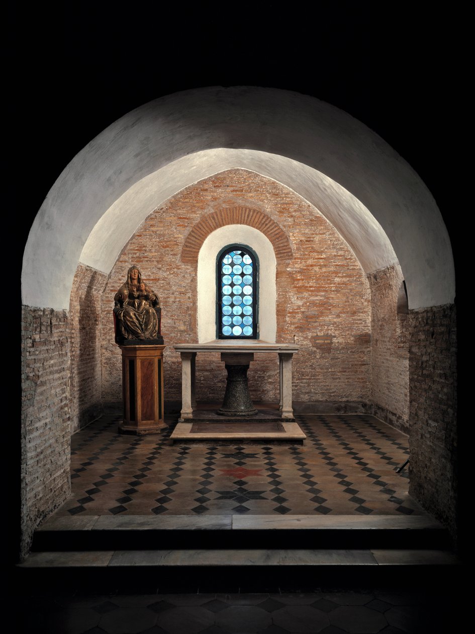 Utsikt över det första kapellet i kyrkan Saints Vincent och Anastasius, 625-1221 Abbey of Tre Fontane (Abbey of Tre-Fontane eller Abbey of the Three Fountains) nära Rom Italien (Vy över det första kapellet i kyrkan Sts Vincent och Anastasius , 625-1221 Tre av School Italian