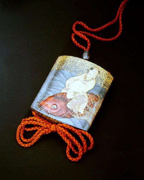 Inro, Edo-period, sent 1700-tal - tidigt 1800-tal (lack med guld & sköldpaddsskal) av Japanese School