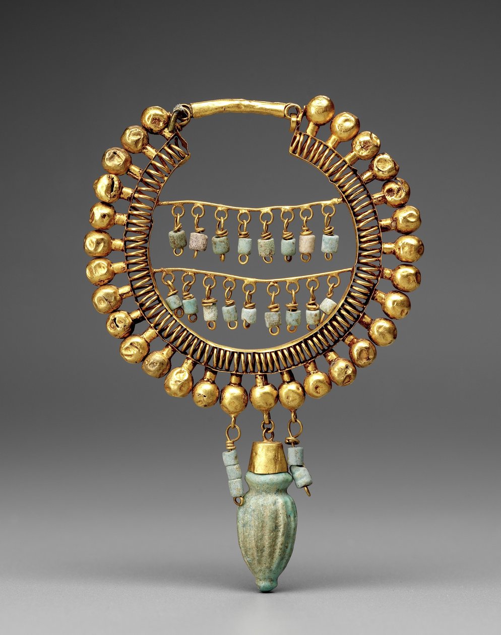 Örhänge, 550-330 f.Kr. (guld och fajans) av School Persian