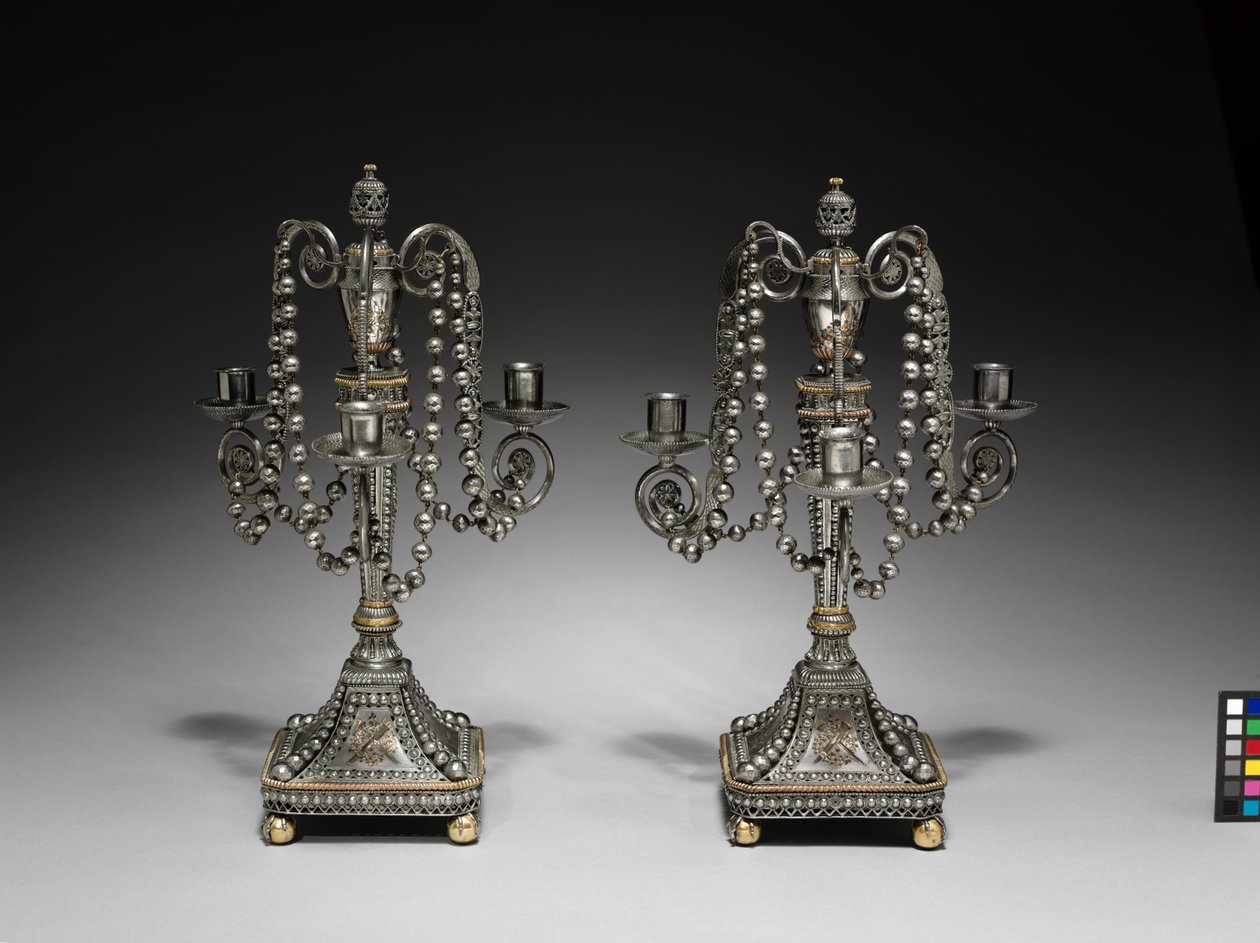Ett par kandelabrar, ca 1790-1795 (slipat och polerat stål med guld- och försilvrad dekoration) av School Russian