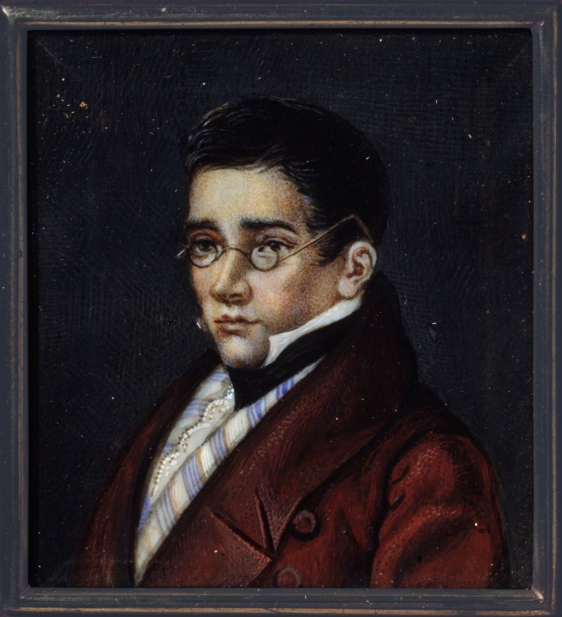 Porträtt av dramatikern Alexander Sergeyevich Griboiedov (Alexander S. Griboyedov) (1795-1829). Verk av en rysk mästare, akvarell och gouache på horn, cirka 1820. Rysk konst av School Russian