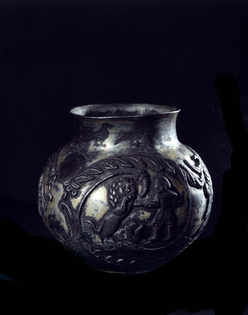 Persisk konst: silvervas. Tidig sassanidperiod. Bevara i Bale, Schweiz av School Sasanian