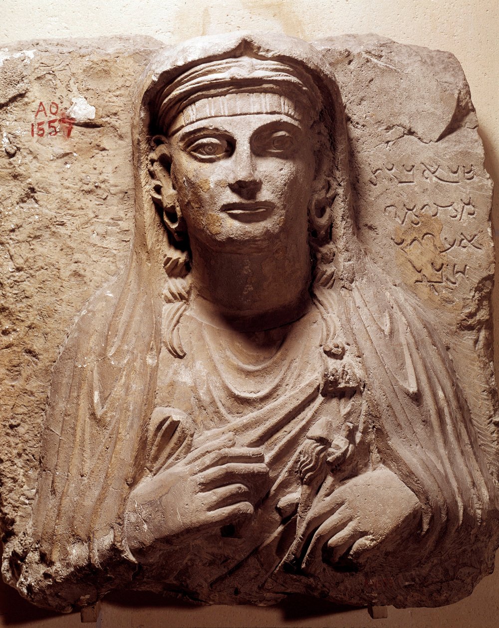 Östlig antikvitet: begravningsbyst av Saba. Från Palmyra. 2:a-3:e århundradet. Paris, Louvren av School Syrian