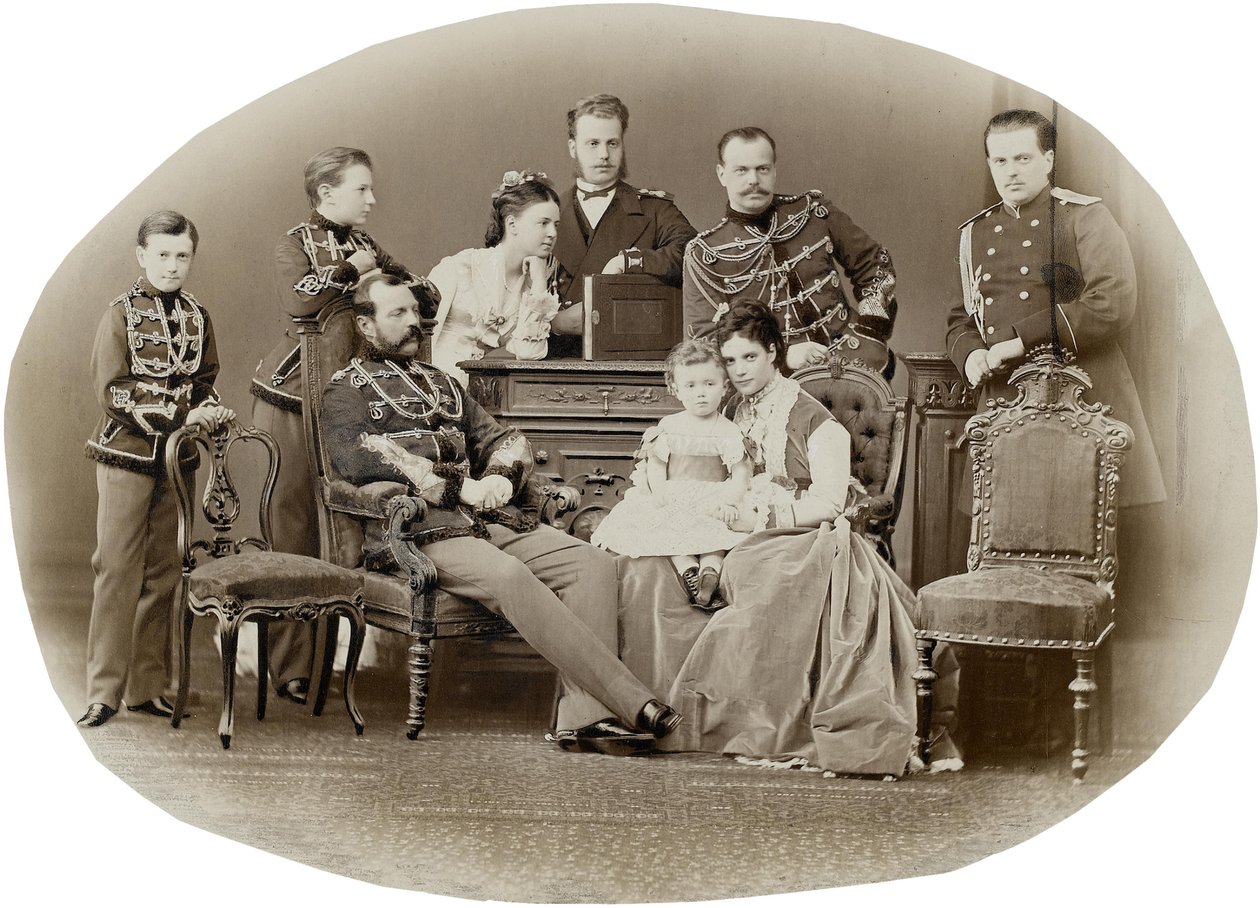 Familjen till kejsar Alexander II av Ryssland, ca. 1871. av Sergei Lvovich Levitsky