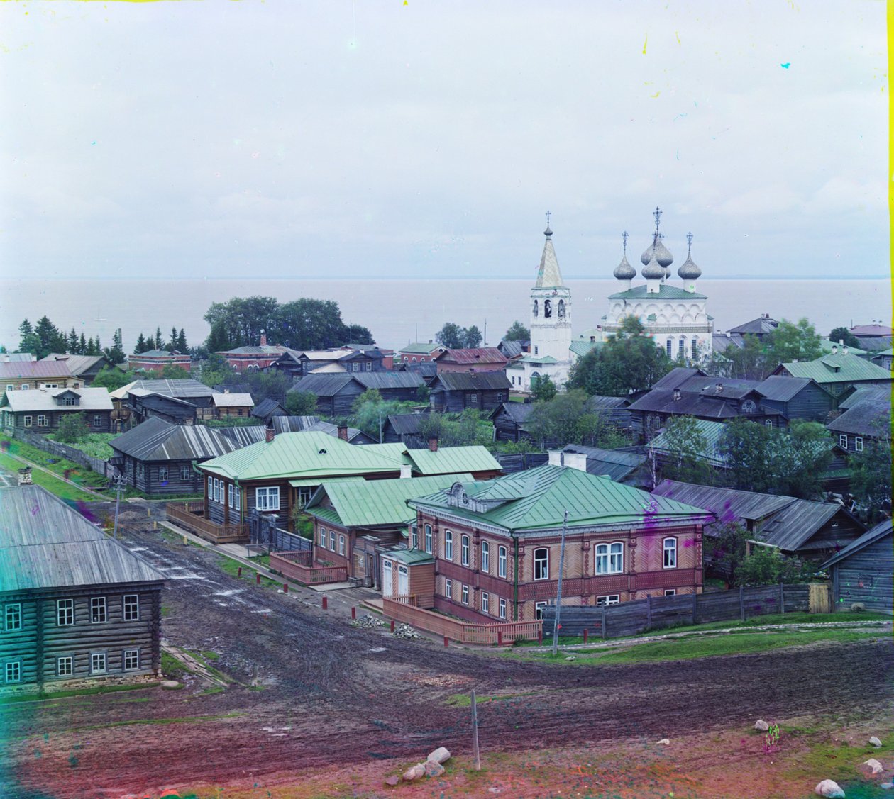Belozersk och Assumption Cathedral från fästningsmuren, 1905-1915 av Sergey Prokudin Gorsky