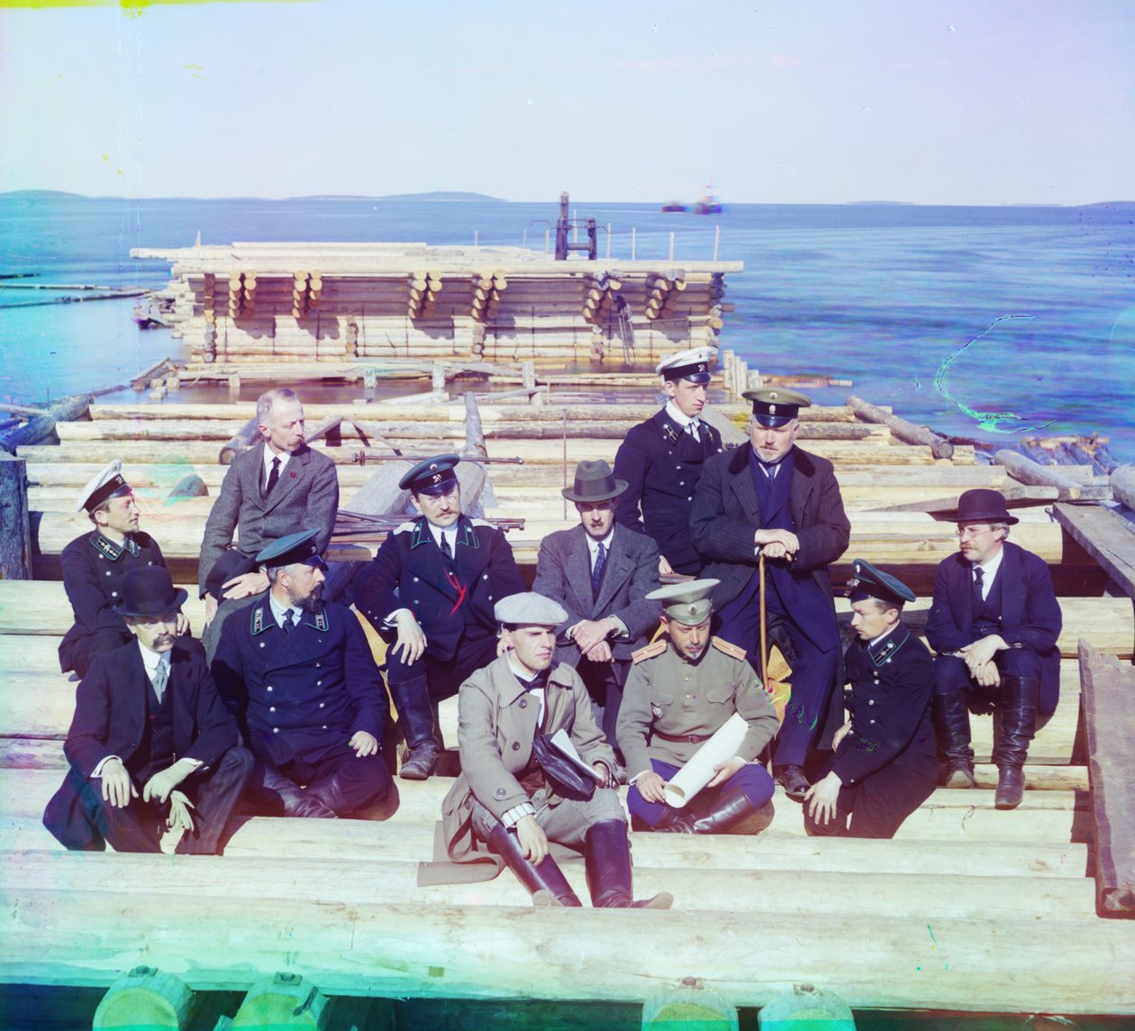 Grupp av Murmansk järnvägstjänstemän, 1905-1915 av Sergey Prokudin Gorsky