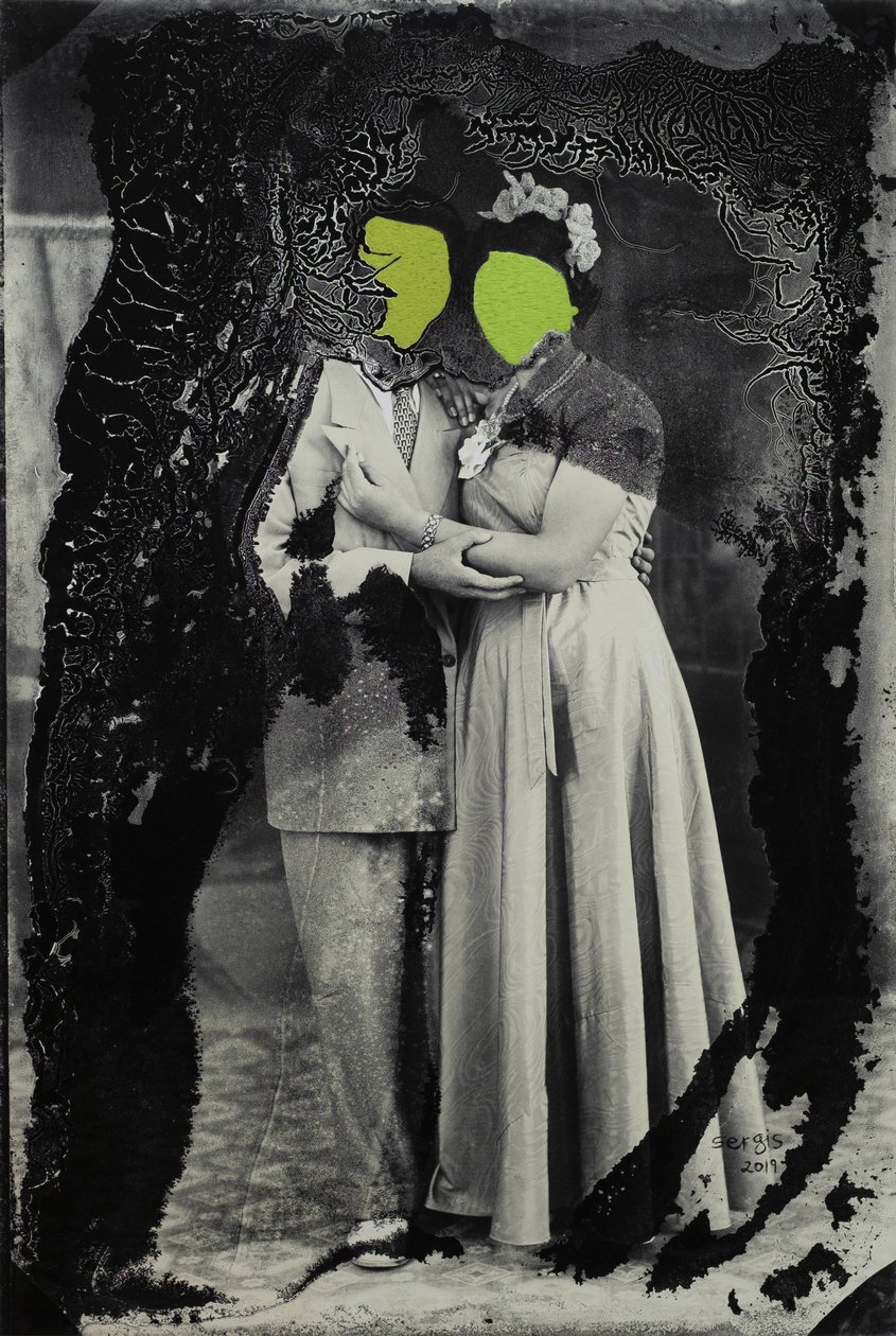Captured Tenderness, 2019 (blandteknik) av Sergis Adamos