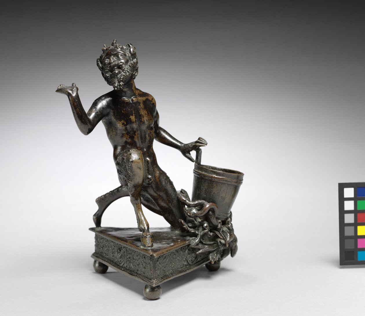 Knästående Satyr, ca 1520 (brons) av Severo da Ravenna